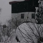Nostalgia Hotel *