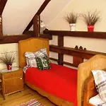 Nostalgia Hotel *